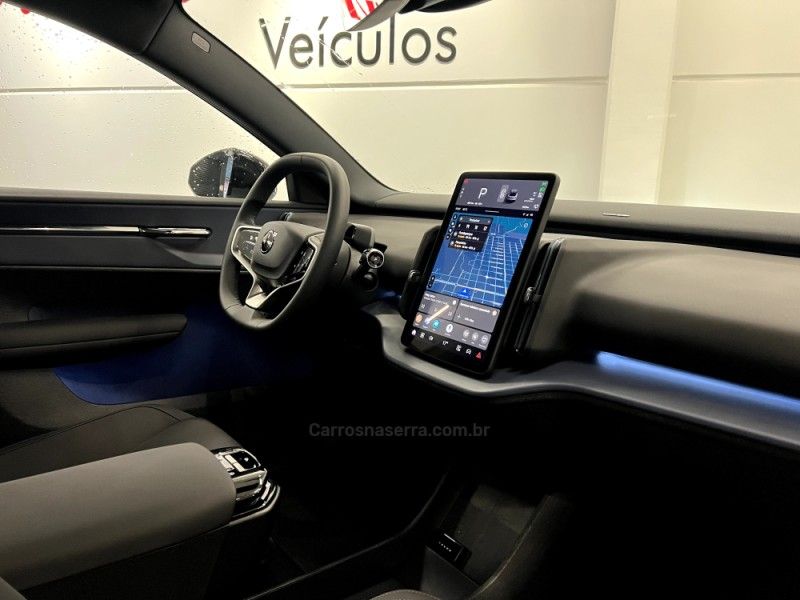 VOLVO EX30 ULTRA EXTENDED RANGE 2024/2025 ÓTIMA CAR FLORES DA CUNHA / Carros no Vale