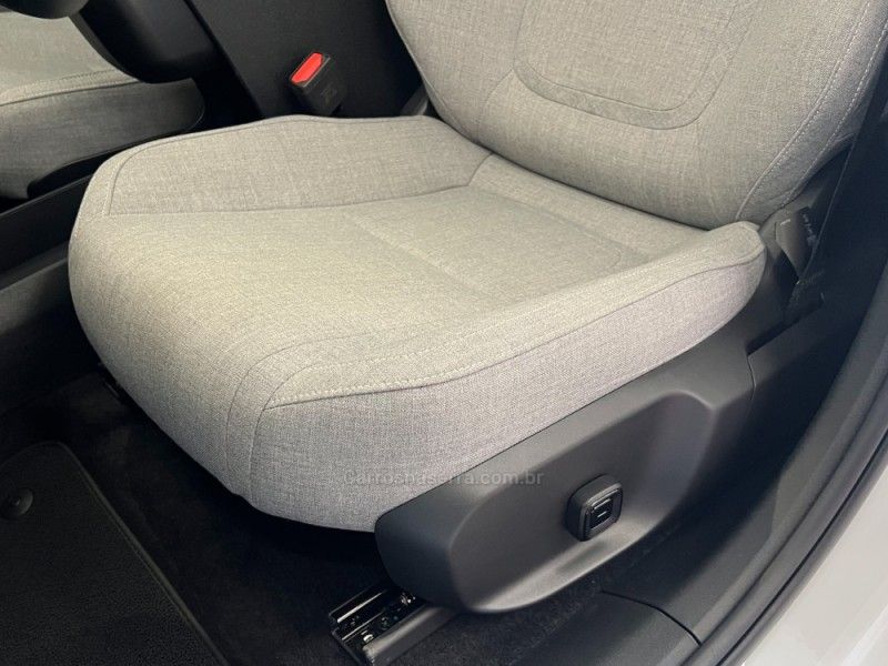 VOLVO EX30 ULTRA EXTENDED RANGE 2024/2024 ÓTIMA CAR FLORES DA CUNHA / Carros no Vale