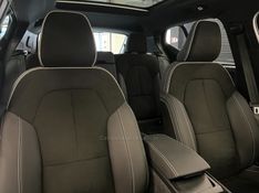 VOLVO XC 40 P6 RECHARGE ELECTRIC PLUS 2023/2024 ÓTIMA CAR FLORES DA CUNHA / Carros no Vale