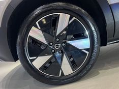 VOLVO XC 40 P6 RECHARGE ELECTRIC PLUS 2023/2024 ÓTIMA CAR FLORES DA CUNHA / Carros no Vale