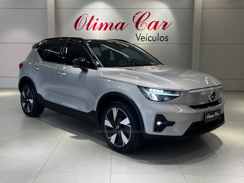VOLVO XC 40 P6 RECHARGE ELECTRIC PLUS 2023/2024 ÓTIMA CAR FLORES DA CUNHA / Carros no Vale