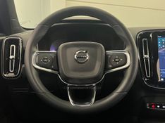 VOLVO XC 40 P6 RECHARGE ELECTRIC PLUS 2023/2024 ÓTIMA CAR FLORES DA CUNHA / Carros no Vale