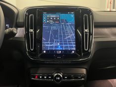 VOLVO XC 40 P6 RECHARGE ELECTRIC PLUS 2023/2024 ÓTIMA CAR FLORES DA CUNHA / Carros no Vale