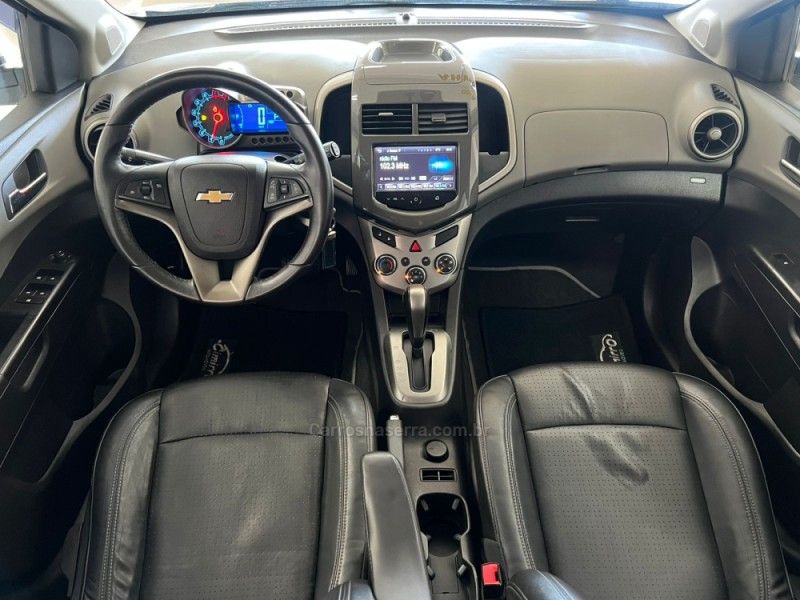 CHEVROLET SONIC 1.6 LTZ 16V 2013/2014 CIMIRRO AUTOMÓVEIS TAQUARA / Carros no Vale