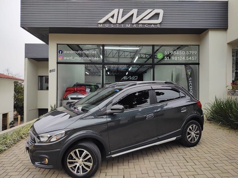 CHEVROLET ONIX 1.4 MPFI ACTIV 8V 2018/2018 AWD MULTIMARCAS LAJEADO / Carros no Vale