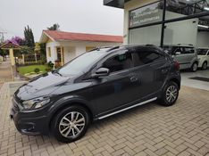 CHEVROLET ONIX 1.4 MPFI ACTIV 8V 2018/2018 AWD MULTIMARCAS LAJEADO / Carros no Vale