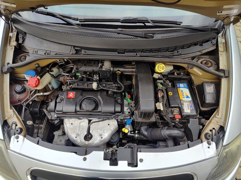 CITROËN C3 1.4 I EXCLUSIVE 8V 2012/2012 AWD MULTIMARCAS LAJEADO / Carros no Vale