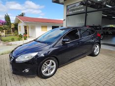 FORD FOCUS 1.6 SE HATCH 16V 2014/2014 AWD MULTIMARCAS LAJEADO / Carros no Vale