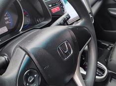 HONDA FIT 1.5 LX 16V 2016/2016 AWD MULTIMARCAS LAJEADO / Carros no Vale