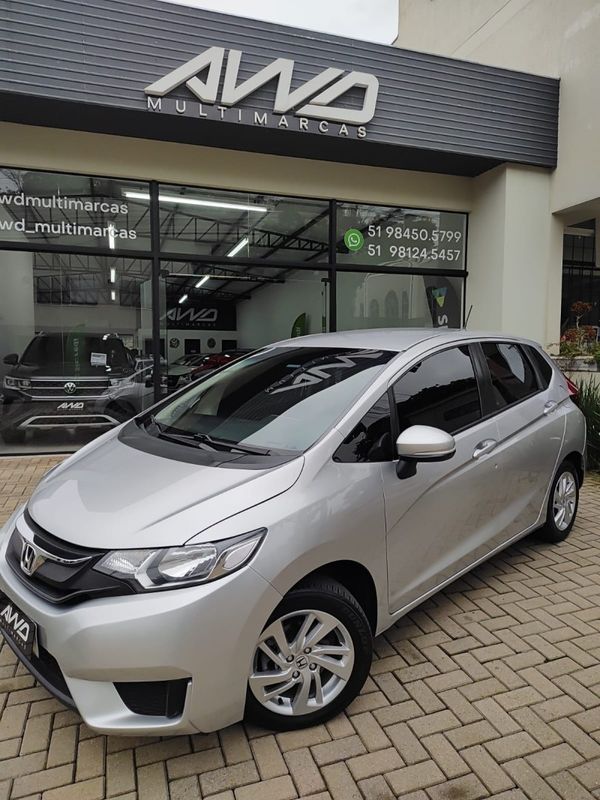 HONDA FIT 1.5 LX 16V 2016/2016 AWD MULTIMARCAS LAJEADO / Carros no Vale
