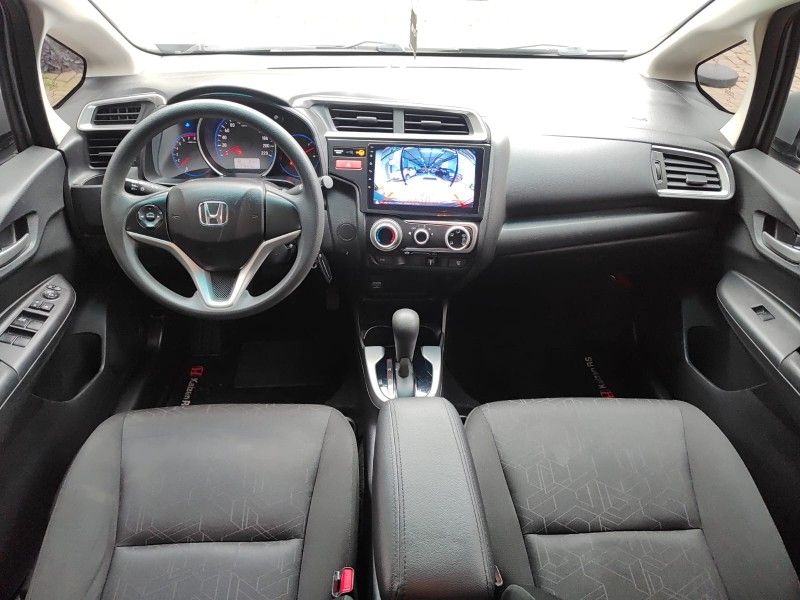 HONDA FIT 1.5 LX 16V 2016/2016 AWD MULTIMARCAS LAJEADO / Carros no Vale
