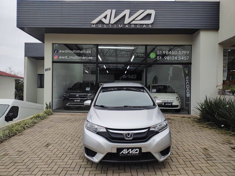 HONDA FIT 1.5 LX 16V 2016/2016 AWD MULTIMARCAS LAJEADO / Carros no Vale