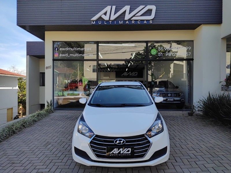 HYUNDAI HB20S 1.6 PREMIUM 16V 2016/2016 AWD MULTIMARCAS LAJEADO / Carros no Vale