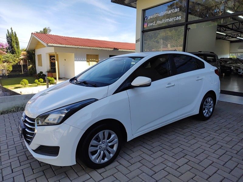 HYUNDAI HB20S 1.6 PREMIUM 16V 2016/2016 AWD MULTIMARCAS LAJEADO / Carros no Vale