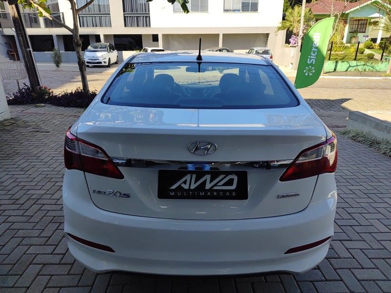 HYUNDAI HB20S 1.6 PREMIUM 16V 2016/2016 AWD MULTIMARCAS LAJEADO / Carros no Vale