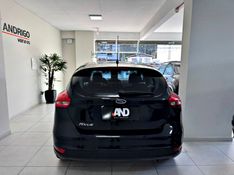 FORD FOCUS 2.0 SE PLUS 16V 2017/2018 ANDRIGO VEÍCULOS CAXIAS DO SUL / Carros no Vale