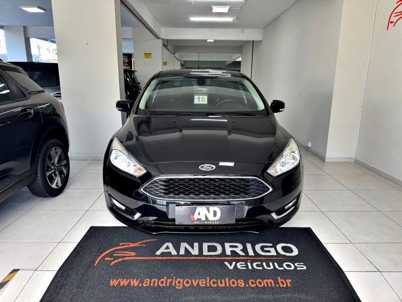 FORD FOCUS 2.0 SE PLUS 16V 2017/2018 ANDRIGO VEÍCULOS CAXIAS DO SUL / Carros no Vale