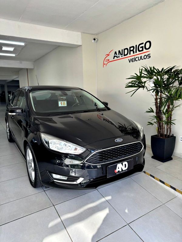 FORD FOCUS 2.0 SE PLUS 16V 2017/2018 ANDRIGO VEÍCULOS CAXIAS DO SUL / Carros no Vale