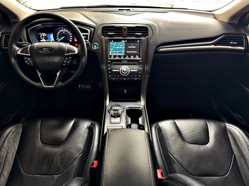 FORD FUSION 2.0 TITANIUM GTDI ECOBOOST AWD 2018/2018 ANDRIGO VEÍCULOS CAXIAS DO SUL / Carros no Vale