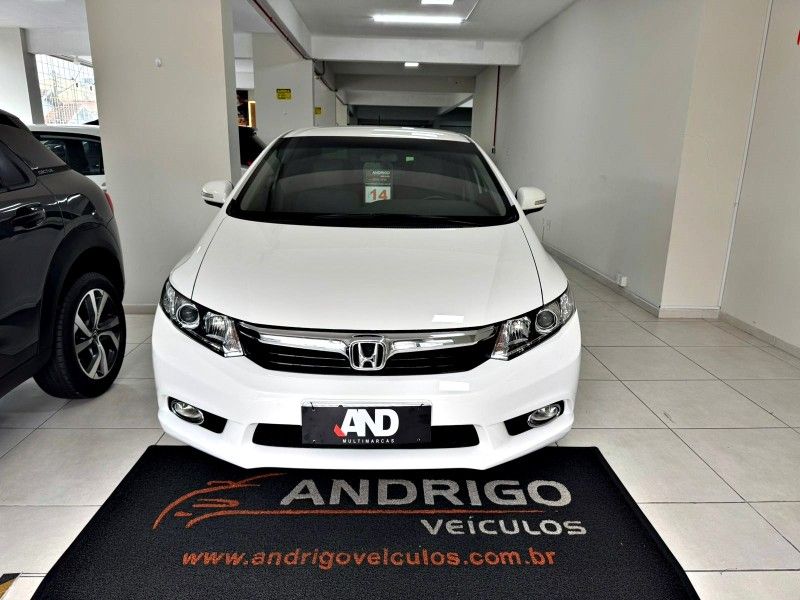 HONDA CIVIC 2.0 LXR 16V 2013/2014 ANDRIGO VEÍCULOS CAXIAS DO SUL / Carros no Vale