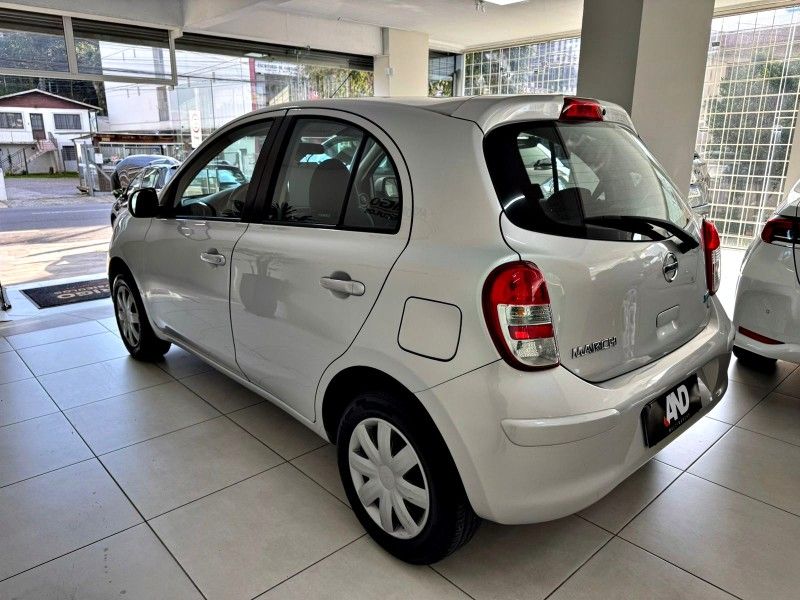 NISSAN MARCH 1.6 S 16V 2013/2014 ANDRIGO VEÍCULOS CAXIAS DO SUL / Carros no Vale