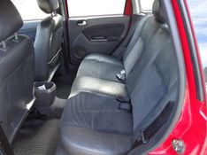 FORD FIESTA 1.6 MPI HATCH 8V 2006/2006 BOURSCHEID CARROS E MOTOS SANTA CLARA DO SUL / Carros no Vale