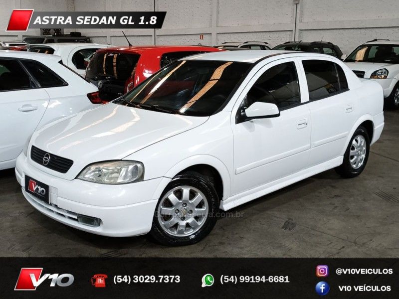 CHEVROLET ASTRA 1.8 MPFI GL SEDAN 8V 1999/1999 V10 VEÍCULOS CAXIAS DO SUL / Carros no Vale