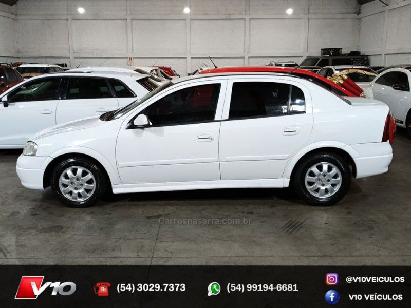 CHEVROLET ASTRA 1.8 MPFI GL SEDAN 8V 1999/1999 V10 VEÍCULOS CAXIAS DO SUL / Carros no Vale