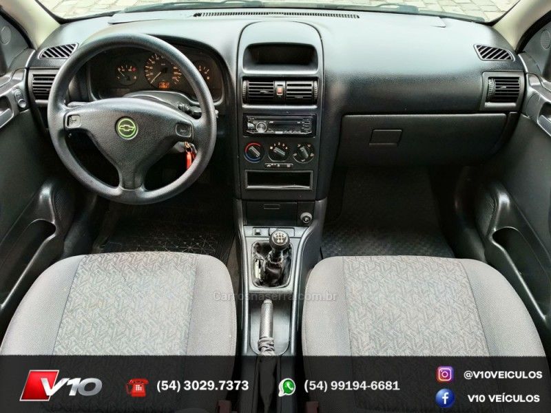 CHEVROLET ASTRA 1.8 MPFI GL SEDAN 8V 1999/1999 V10 VEÍCULOS CAXIAS DO SUL / Carros no Vale