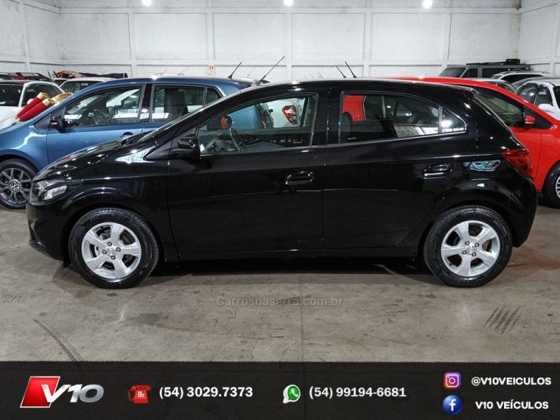 CHEVROLET ONIX 1.4 MPFI LT 8V 2019/2019 V10 VEÍCULOS CAXIAS DO SUL / Carros no Vale