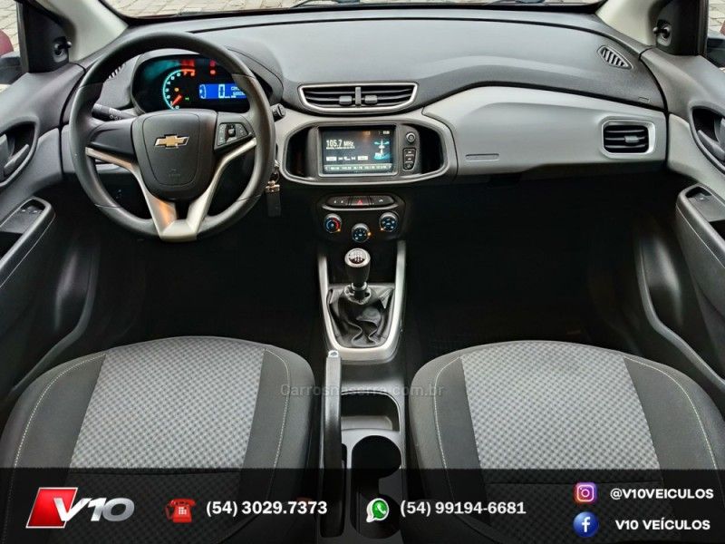 CHEVROLET ONIX 1.4 MPFI LT 8V 2017/2017 V10 VEÍCULOS CAXIAS DO SUL / Carros no Vale