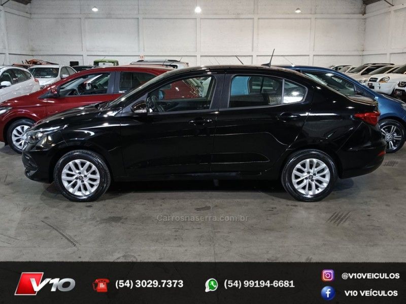 FIAT CRONOS 1.3 DRIVE 8V 2020/2021 V10 VEÍCULOS CAXIAS DO SUL / Carros no Vale