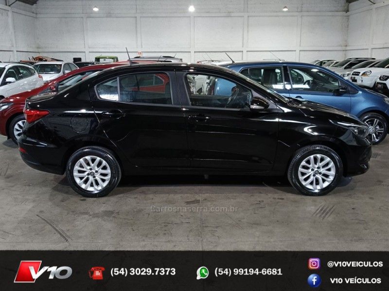 FIAT CRONOS 1.3 DRIVE 8V 2020/2021 V10 VEÍCULOS CAXIAS DO SUL / Carros no Vale