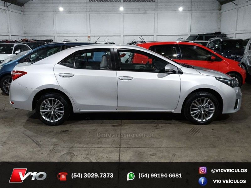 TOYOTA COROLLA 2.0 XEI 16V 2016/2017 V10 VEÍCULOS CAXIAS DO SUL / Carros no Vale
