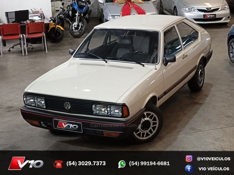 VOLKSWAGEN PASSAT 1.6 LSE 8V 1986/1986 V10 VEÍCULOS CAXIAS DO SUL / Carros no Vale