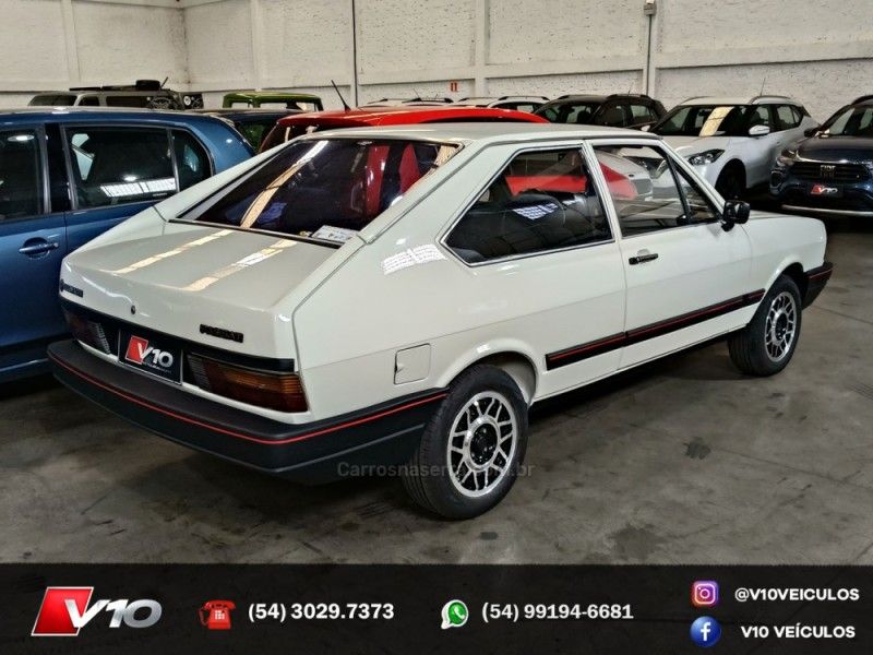 VOLKSWAGEN PASSAT 1.6 LSE 8V 1986/1986 V10 VEÍCULOS CAXIAS DO SUL / Carros no Vale