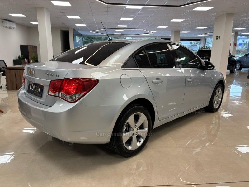 CHEVROLET CRUZE 1.8 LT 16V 2012/2012 LUIGGI AUTOMÓVEIS CARLOS BARBOSA / Carros no Vale