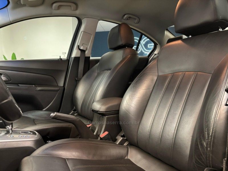 CHEVROLET CRUZE 1.8 LT 16V 2012/2012 LUIGGI AUTOMÓVEIS CARLOS BARBOSA / Carros no Vale