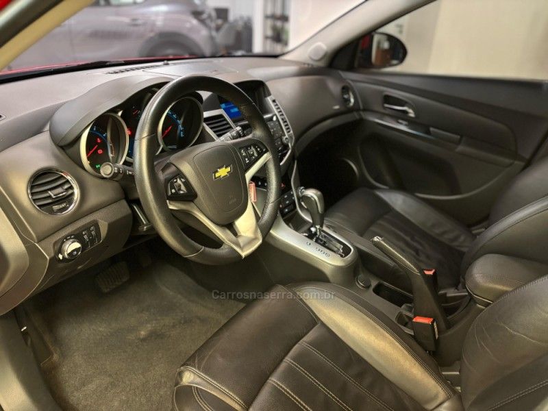 CHEVROLET CRUZE 1.8 LT SPORT6 16V 2015/2015 LUIGGI AUTOMÓVEIS CARLOS BARBOSA / Carros no Vale
