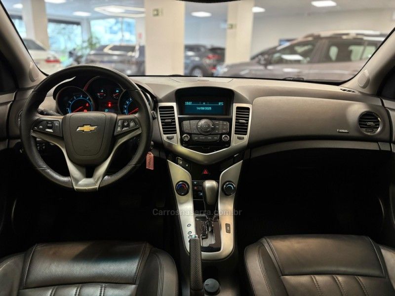 CHEVROLET CRUZE 1.8 LT SPORT6 16V 2015/2015 LUIGGI AUTOMÓVEIS CARLOS BARBOSA / Carros no Vale