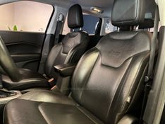JEEP COMPASS 2.0 16V LONGITUDE 4X4 2018/2019 LUIGGI AUTOMÓVEIS CARLOS BARBOSA / Carros no Vale
