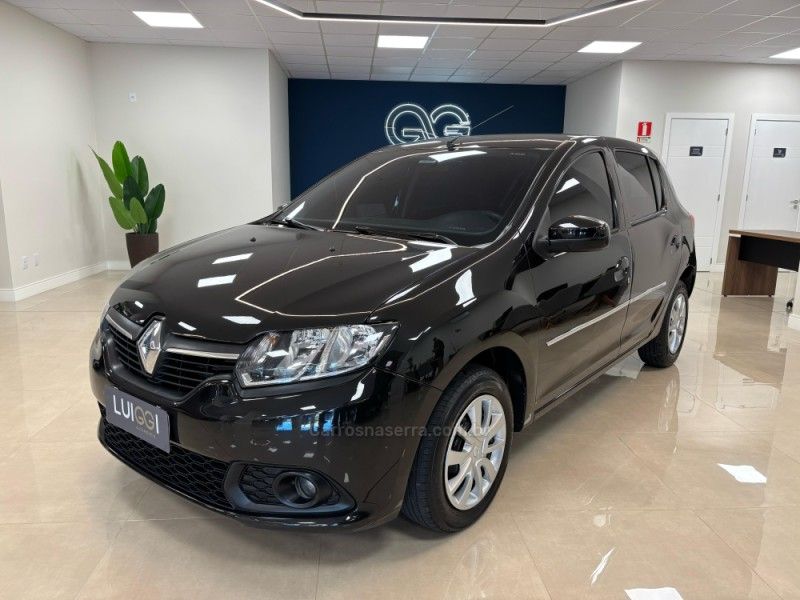 RENAULT SANDERO 1.0 EXPRESSION 16V 2014/2015 LUIGGI AUTOMÓVEIS CARLOS BARBOSA / Carros no Vale