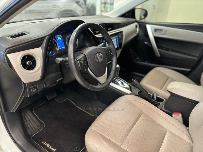 TOYOTA COROLLA 2.0 XEI 16V 2017/2018 LUIGGI AUTOMÓVEIS CARLOS BARBOSA / Carros no Vale