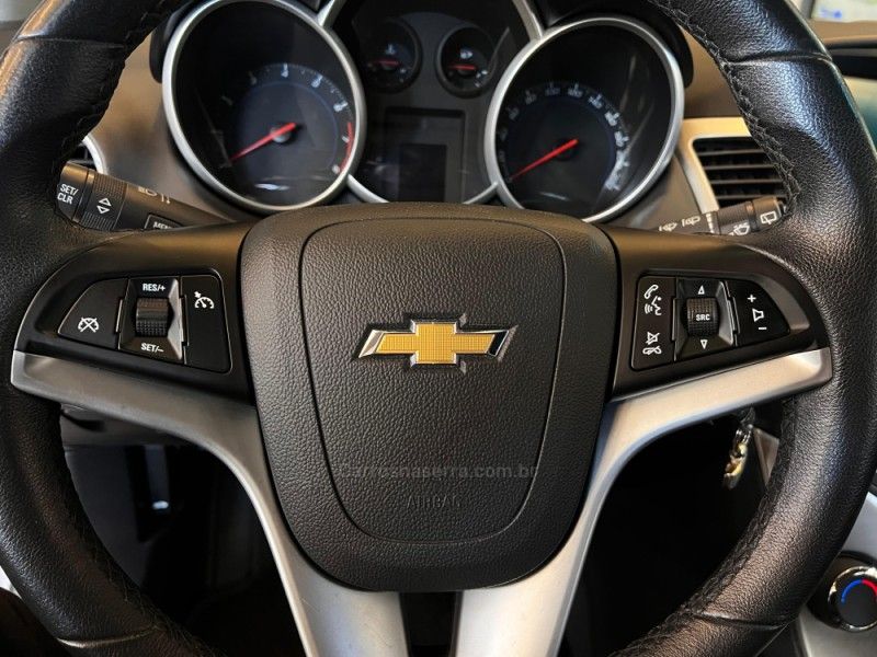 CHEVROLET CRUZE 1.8 LT SPORT6 16V 2014/2014 AUTOGRIF MOTORS CAMPO BOM / Carros no Vale