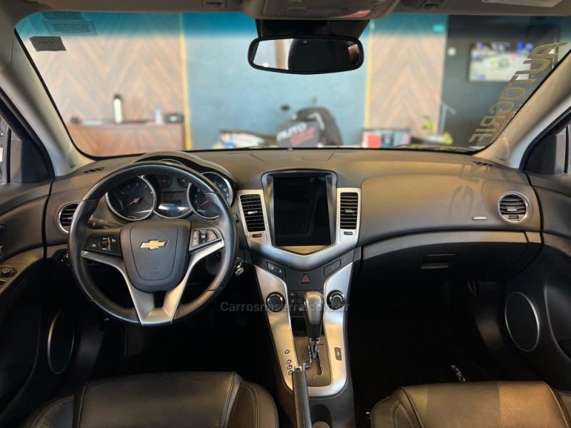 CHEVROLET CRUZE 1.8 LT SPORT6 16V 2014/2014 AUTOGRIF MOTORS CAMPO BOM / Carros no Vale