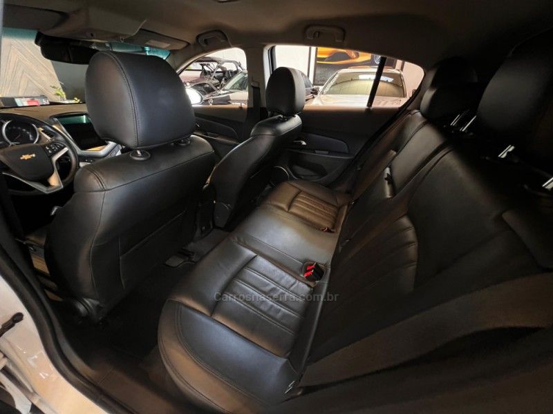 CHEVROLET CRUZE 1.8 LT SPORT6 16V 2014/2014 AUTOGRIF MOTORS CAMPO BOM / Carros no Vale