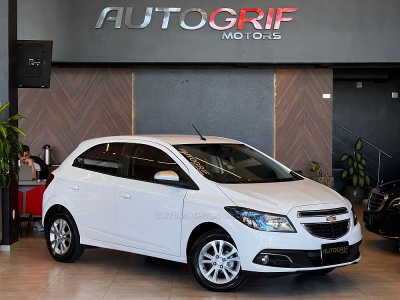 CHEVROLET ONIX 1.0 MPFI LOLLAPALOOZA 8V 2014/2014 AUTOGRIF MOTORS CAMPO BOM / Carros no Vale