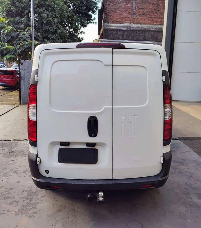Fiat Fiorino Furgão EVO 1.4 8V 2016/2016 RENNER AUTOMÓVEIS LAJEADO / Carros no Vale