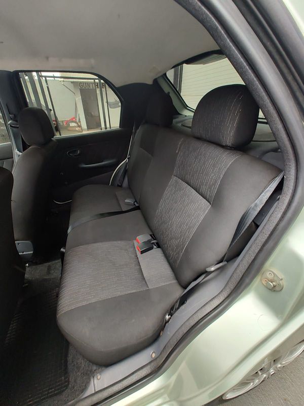 Fiat Palio 1.0 Cel ECON./ITALIA F 8V 2010/2011 RENNER AUTOMÓVEIS LAJEADO / Carros no Vale