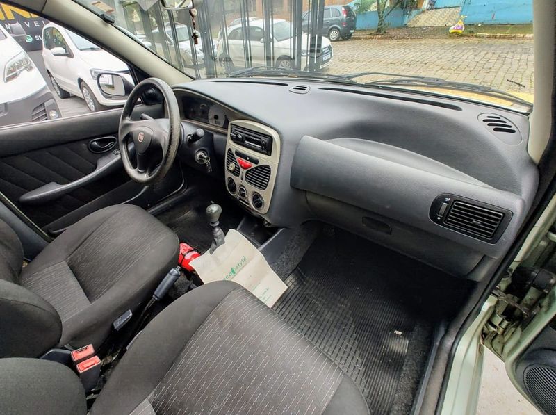 Fiat Palio 1.0 Cel ECON./ITALIA F 8V 2010/2011 RENNER AUTOMÓVEIS LAJEADO / Carros no Vale